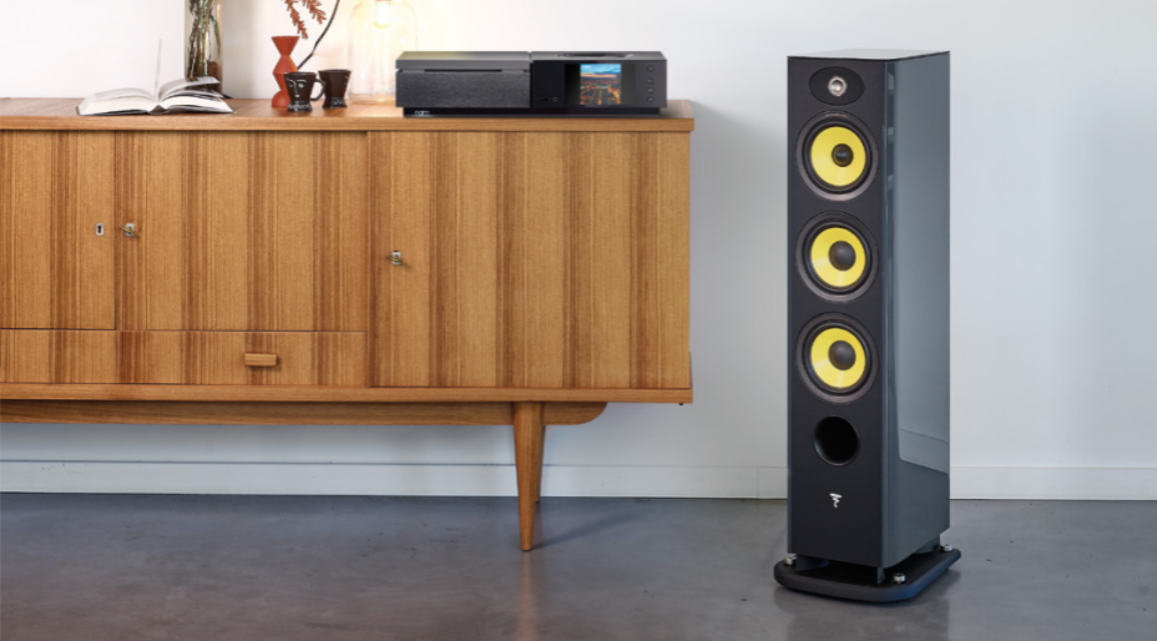 Focal Aria 926 K2 3-Way Floorstanding Speaker Pair and Naim Audio Uniti Star Bundle - Safe and Sound HQ