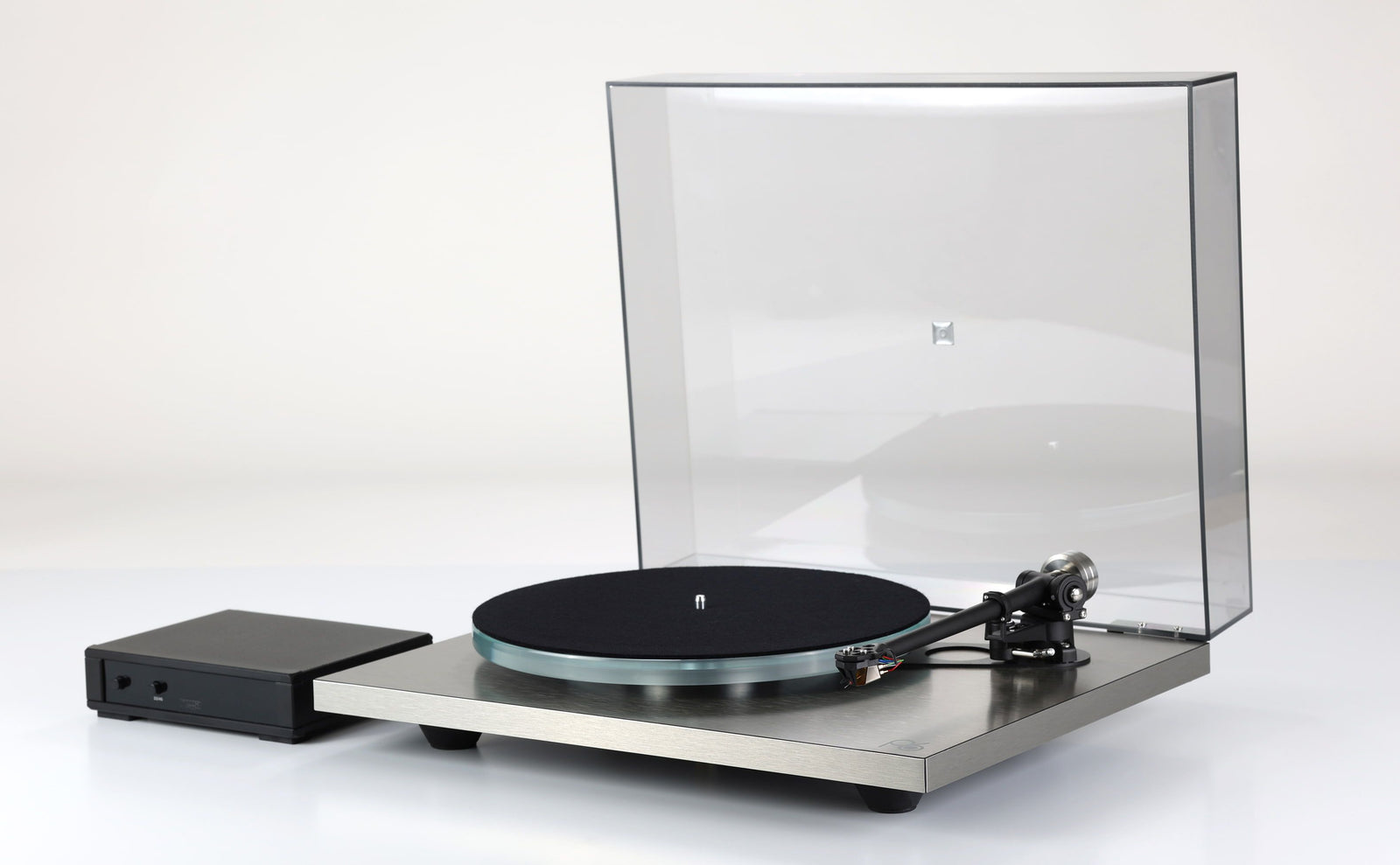 Rega Planar 6 RS Edition with ND9 Phono Cartridge and Custom matched Neo Mk2 PSU - Safe and Sound HQ