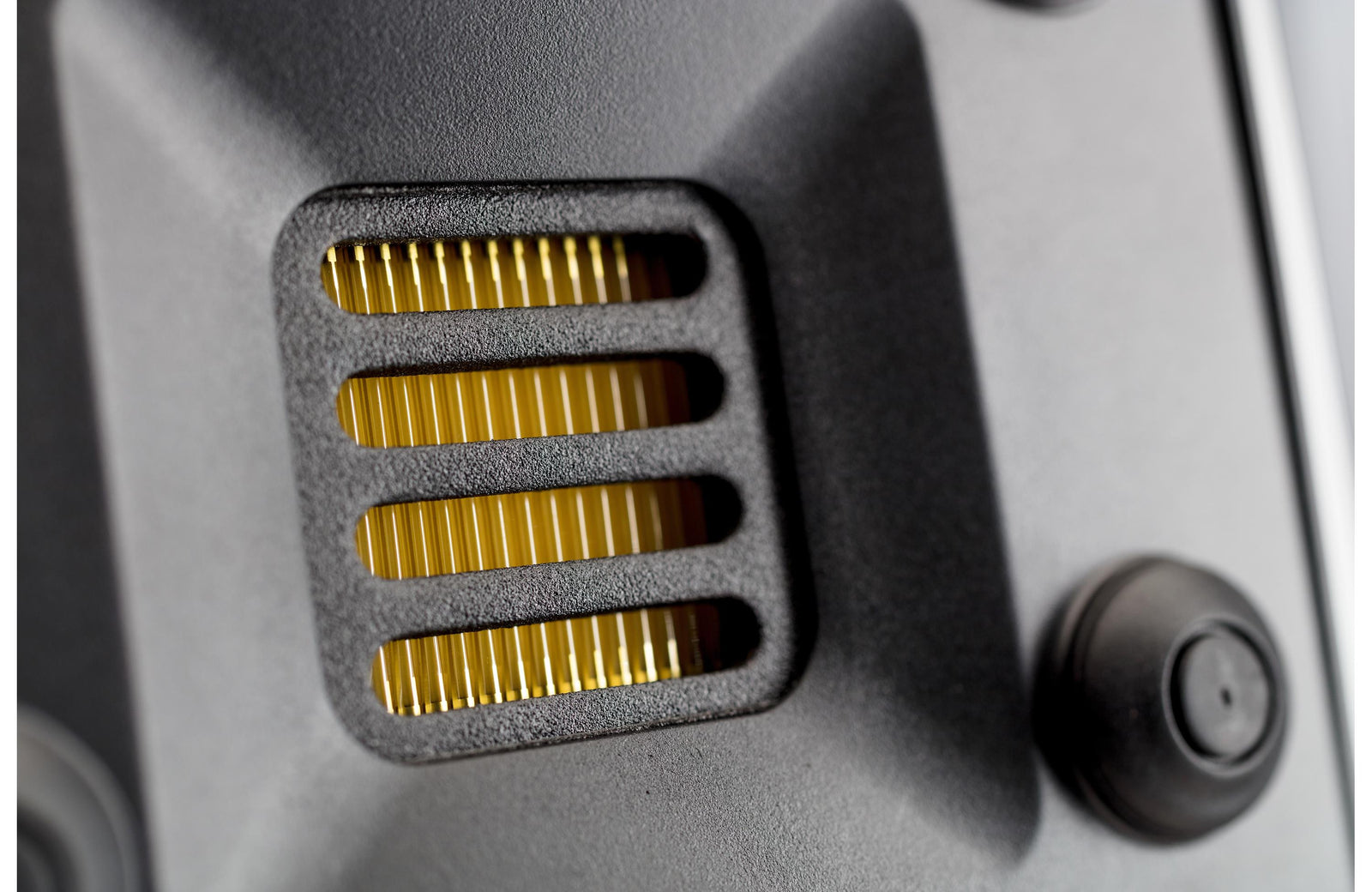 Martin Logan Motion 2i Speakers and Motion 6i Center Refurbished, Dynamo 600X Subwoofer and Yamaha RX-V4A 5.1 Speaker Bundle - Safe and Sound HQ